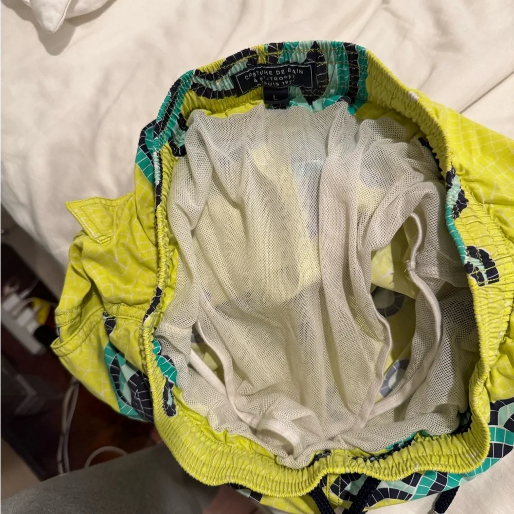 Vilebrequin Men's Moorea Mosaic Turtles Swim Trunk size large - Picture 2 of 6